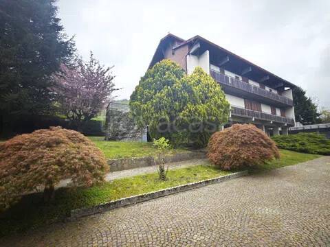 casa indipendente in vendita a Caglio