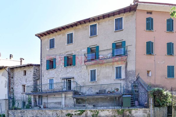 appartamento in vendita a Caglio