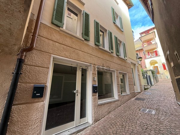 casa indipendente in vendita a Campione d'Italia
