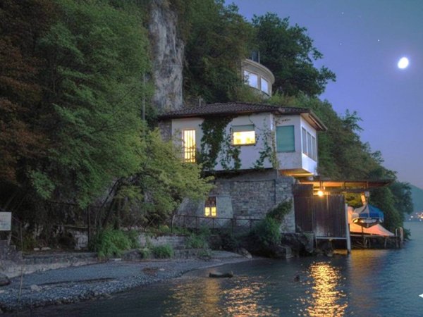 casa indipendente in vendita a Campione d'Italia