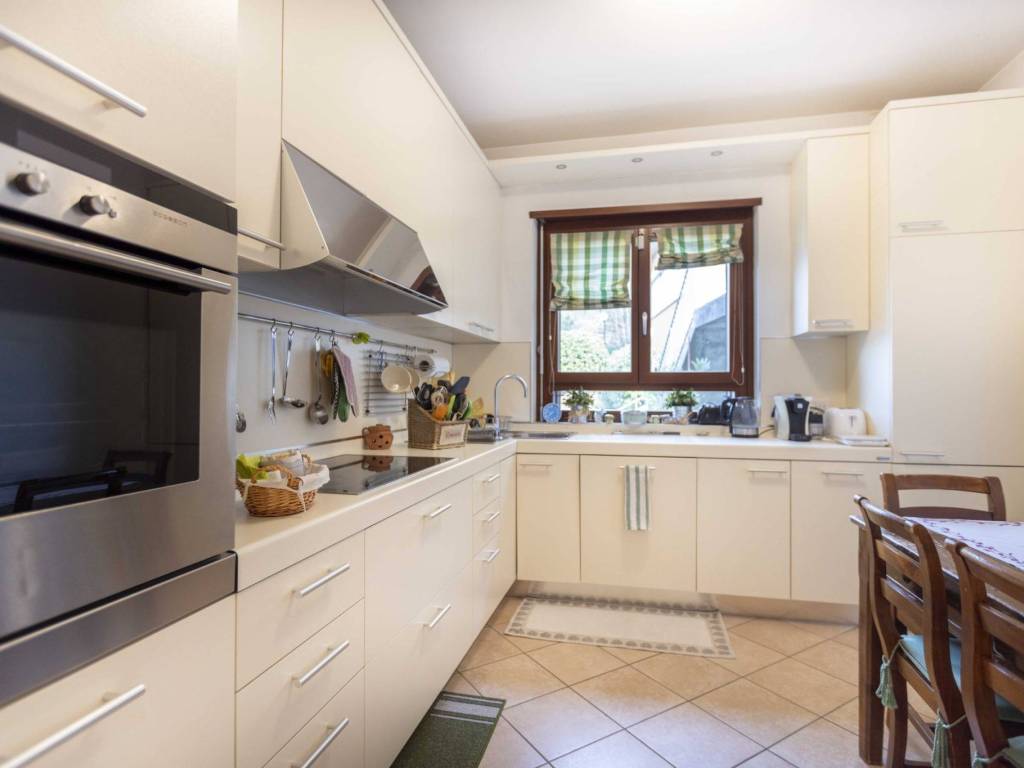 appartamento in vendita a Campione d'Italia