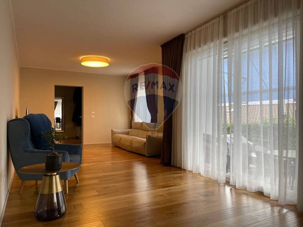 casa indipendente in vendita a Campione d'Italia in zona Cottima