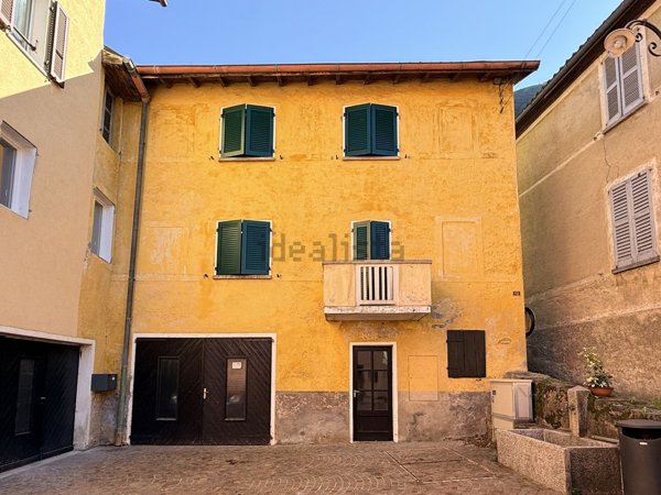 casa indipendente in vendita a Campione d'Italia