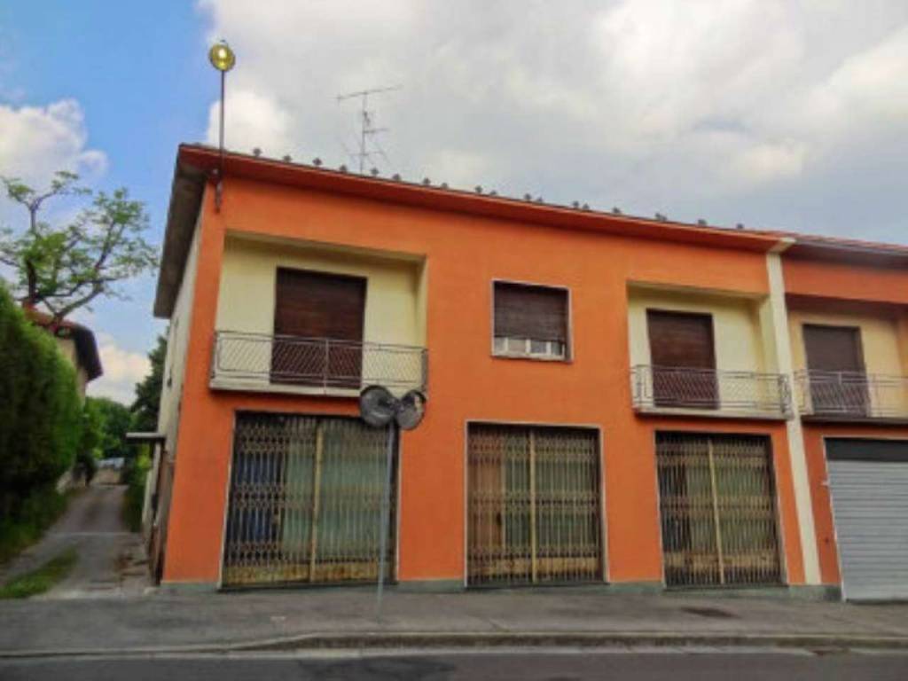 casa indipendente in vendita a Cantù