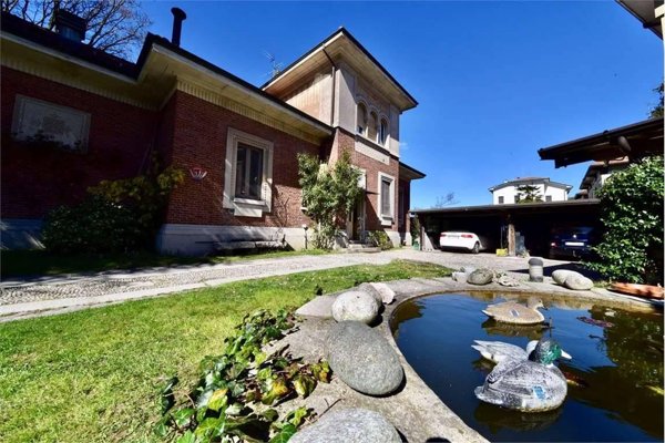 casa indipendente in vendita a Cantù