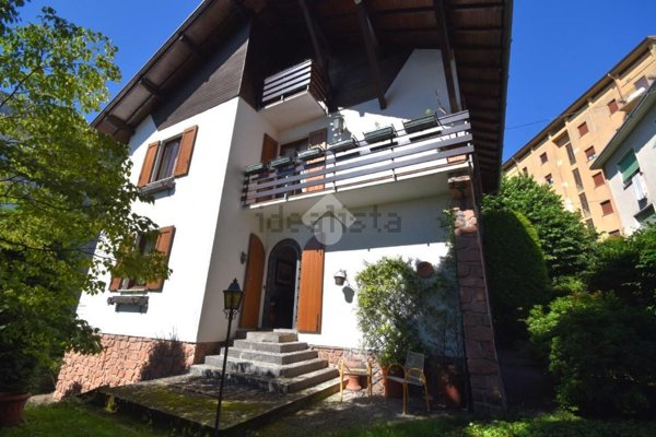 casa indipendente in vendita a Cantù