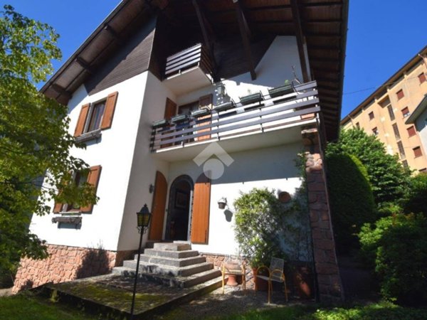 casa indipendente in vendita a Cantù