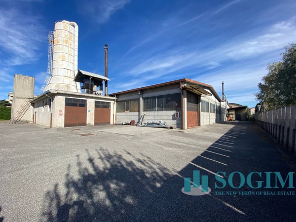 capannone in vendita a Cantù