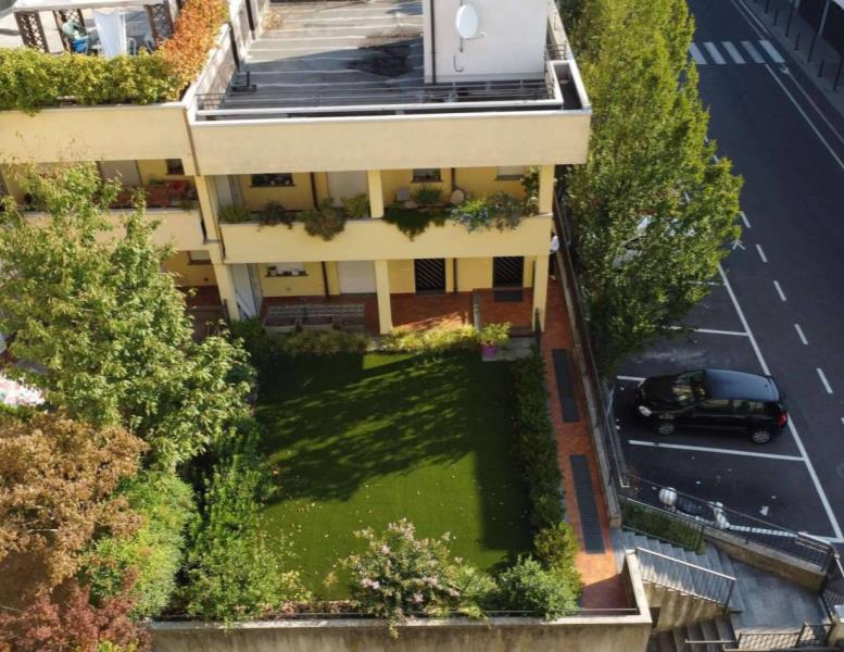 casa indipendente in vendita a Cantù