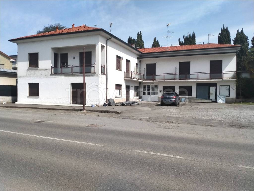 trivano in vendita a Cantù