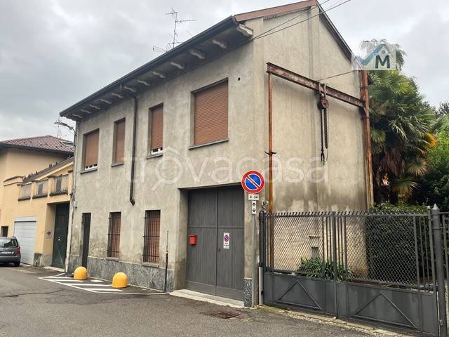 casa indipendente in vendita a Cantù