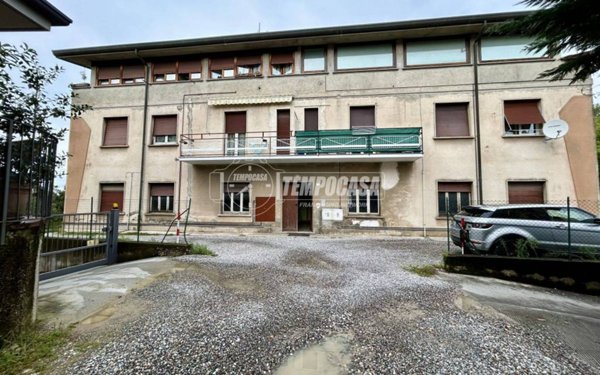 negozio in vendita a Cantù in zona Vighizzolo