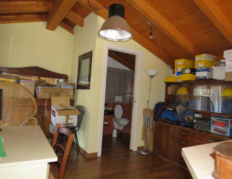appartamento in vendita a Cantù in zona Vighizzolo