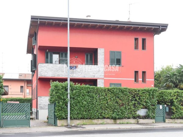 casa indipendente in vendita a Cantù