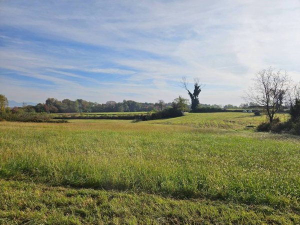 terreno agricolo in vendita a Cantù