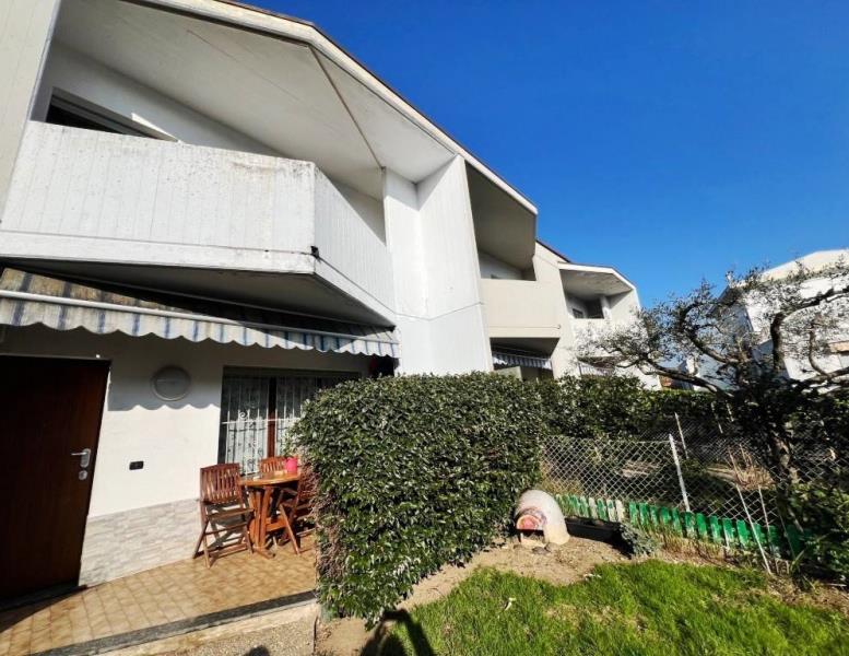casa indipendente in vendita a Cantù