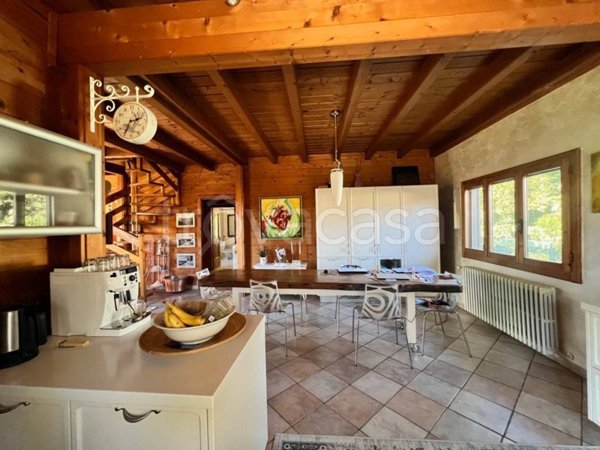 casa indipendente in vendita a Cantù