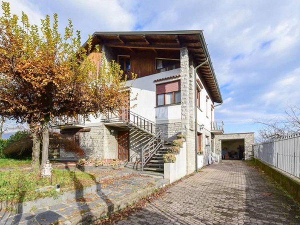 casa indipendente in vendita a Cantù
