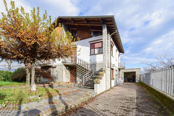 casa indipendente in vendita a Cantù