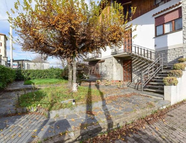 casa indipendente in vendita a Cantù
