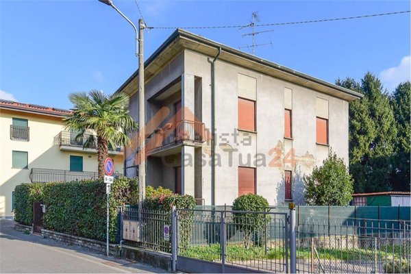 casa indipendente in vendita a Cantù