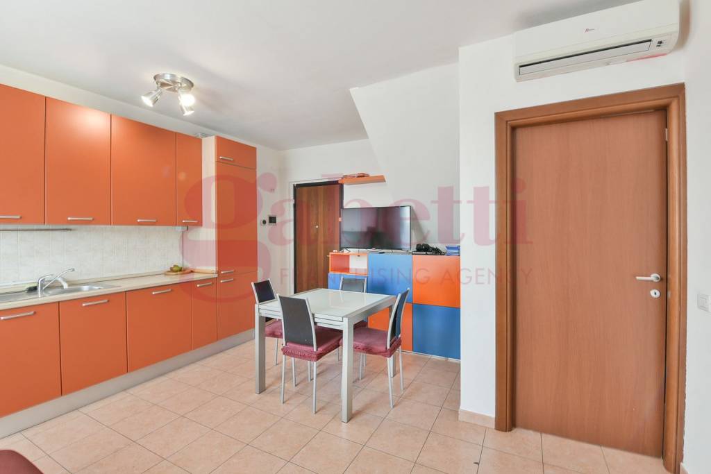 appartamento in vendita a Cantù in zona Vighizzolo