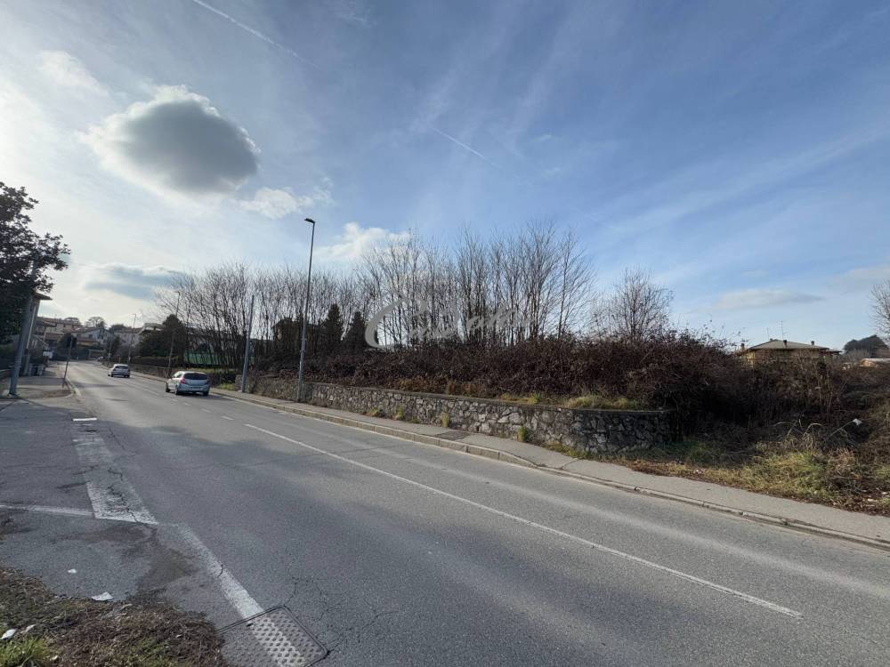 terreno edificabile in vendita a Cantù in zona Vighizzolo