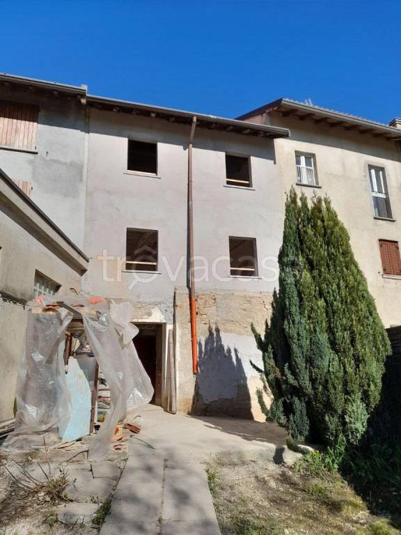 appartamento in vendita a Cantù in zona Vighizzolo