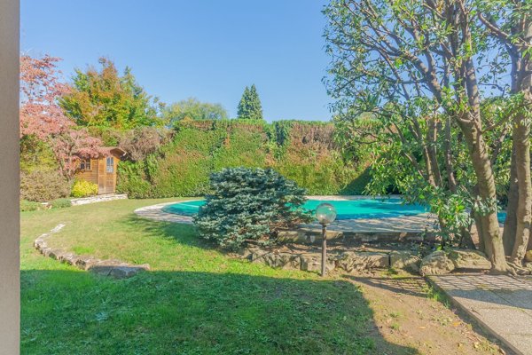 casa indipendente in vendita a Cantù