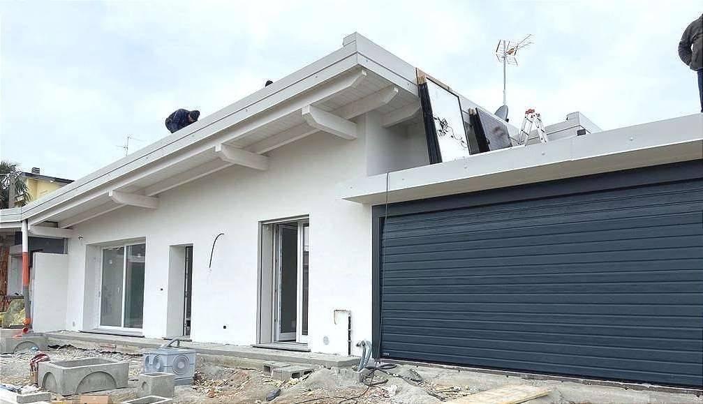 casa indipendente in vendita a Cantù