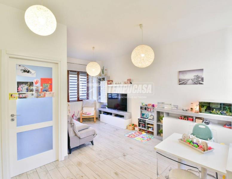 casa indipendente in vendita a Cantù