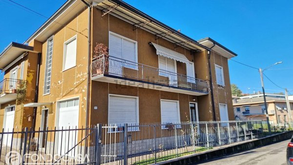 casa indipendente in vendita a Cantù