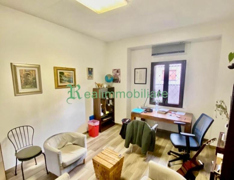 ufficio in vendita a Cantù
