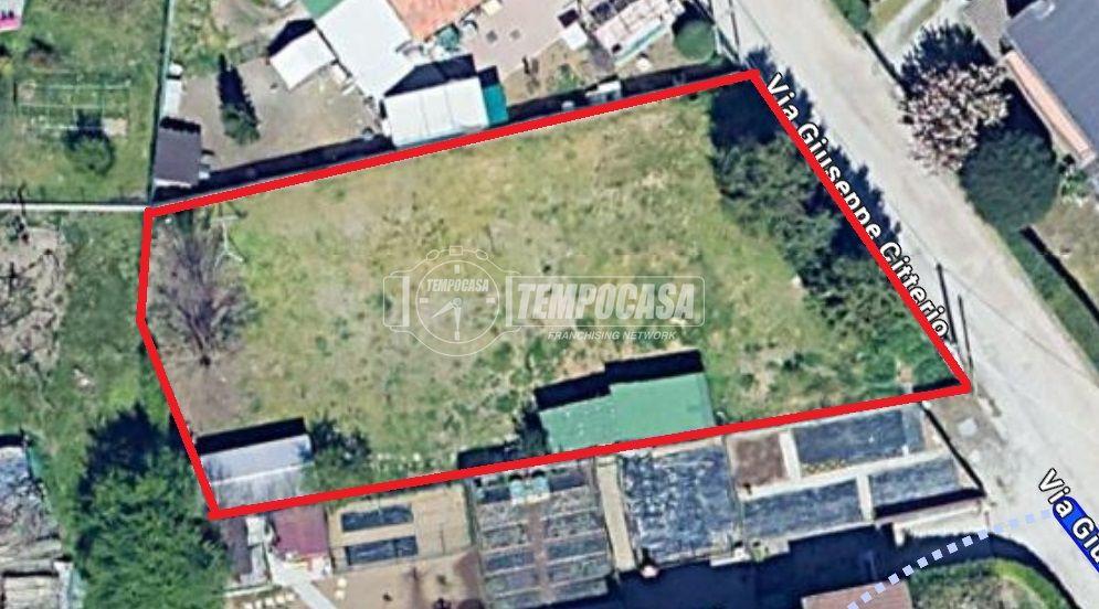 terreno edificabile in vendita a Cantù