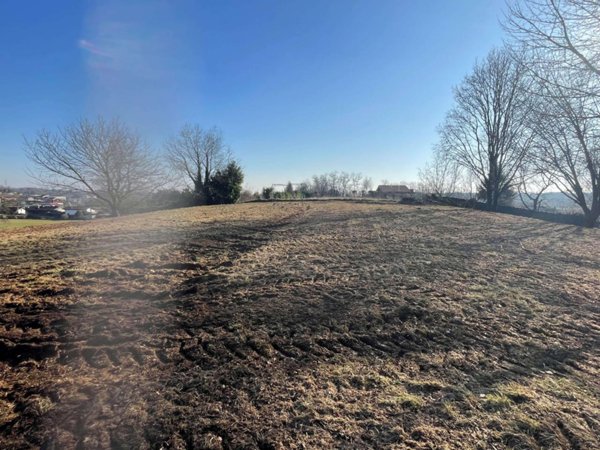 terreno agricolo in vendita a Cantù in zona Cascina Amata