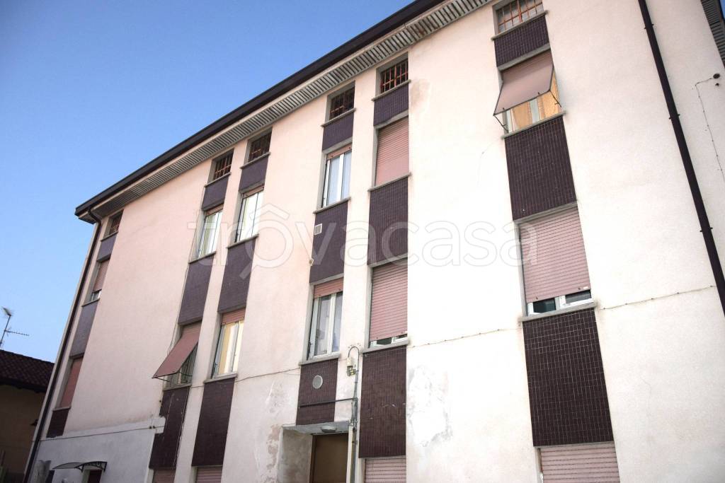 appartamento in vendita a Cantù in zona Vighizzolo