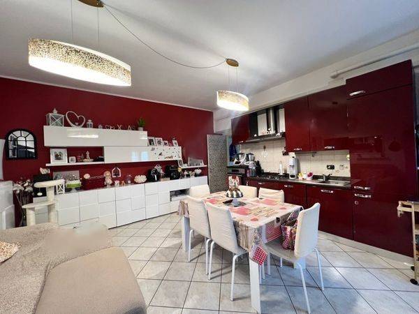appartamento in vendita a Cantù in zona Vighizzolo