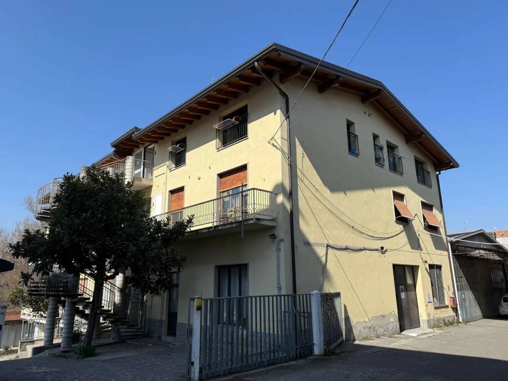 intera palazzina in vendita a Cantù