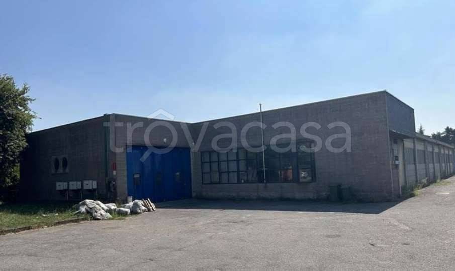 capannone in vendita a Cantù
