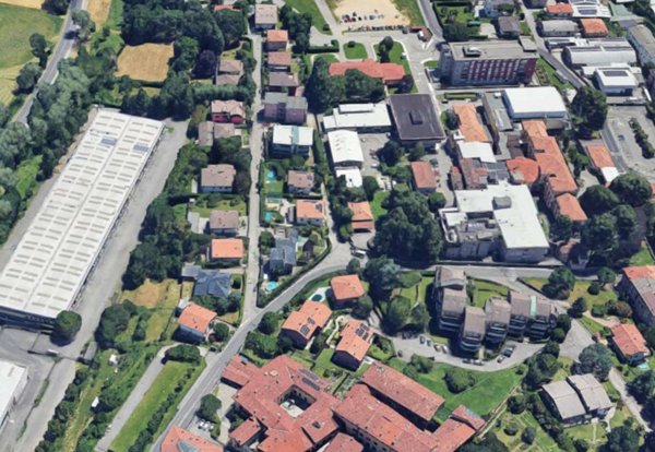 casa indipendente in vendita a Cantù