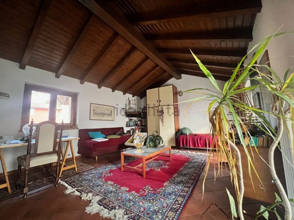 casa indipendente in vendita a Cantù