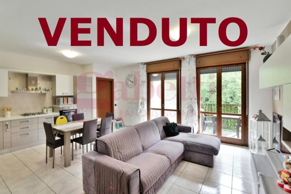 appartamento in vendita a Cantù in zona Vighizzolo