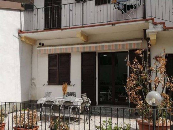 casa indipendente in vendita a Cantù