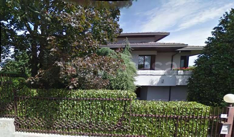 casa indipendente in vendita a Cantù
