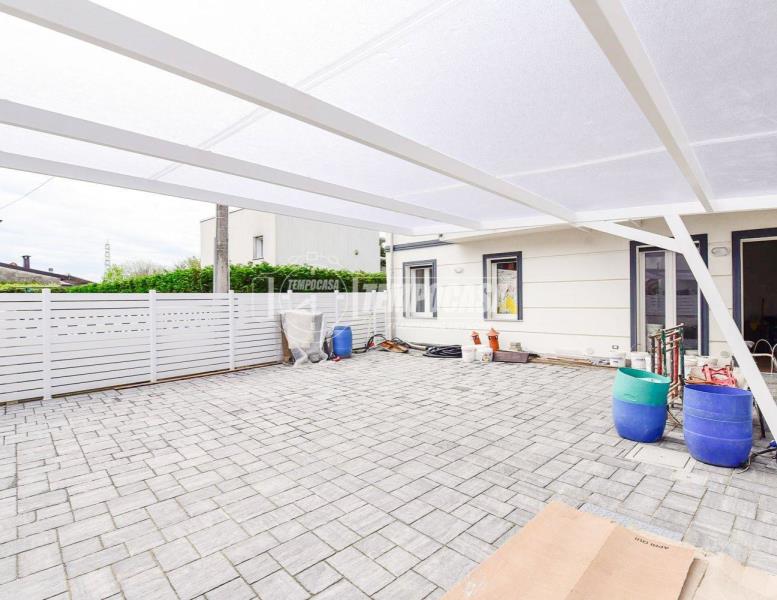 casa indipendente in vendita a Cantù