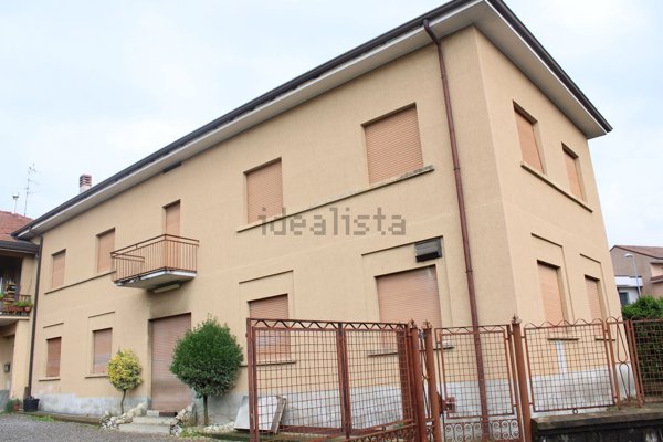 appartamento in vendita a Cantù in zona Cascina Amata