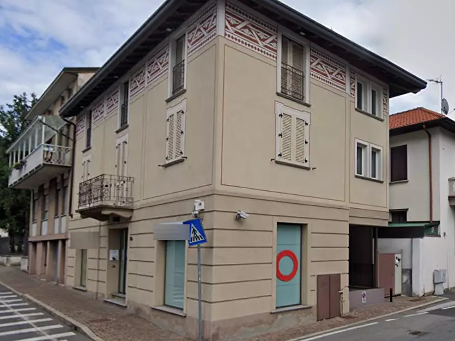 negozio in vendita a Cantù