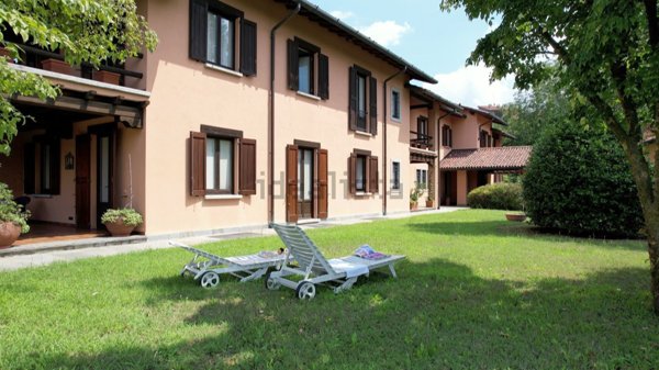 casa indipendente in vendita a Cantù