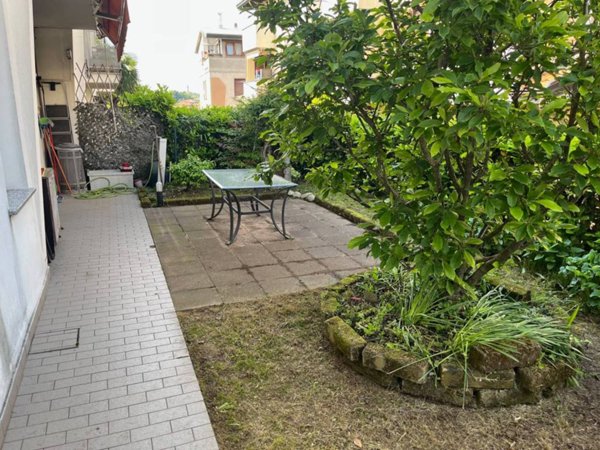 appartamento in vendita a Cantù in zona Vighizzolo