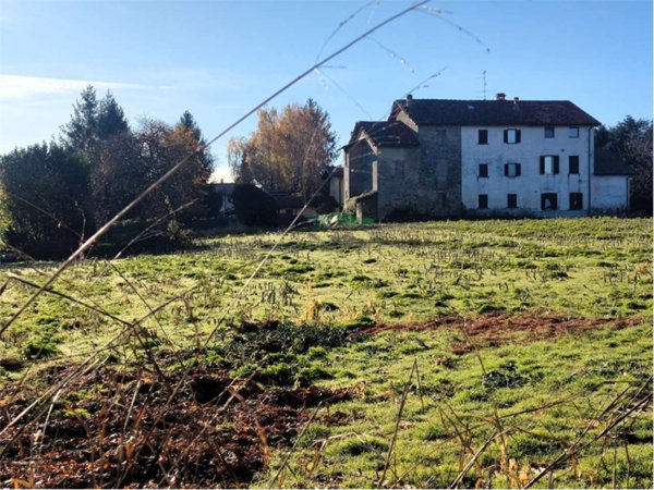 casale in vendita a Cantù